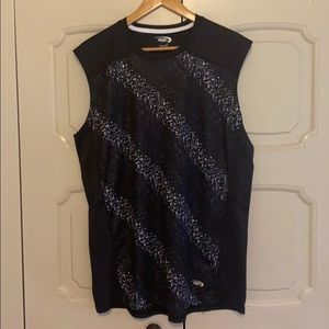 Men’s workout/basketball sleeveless shirt LARGE
